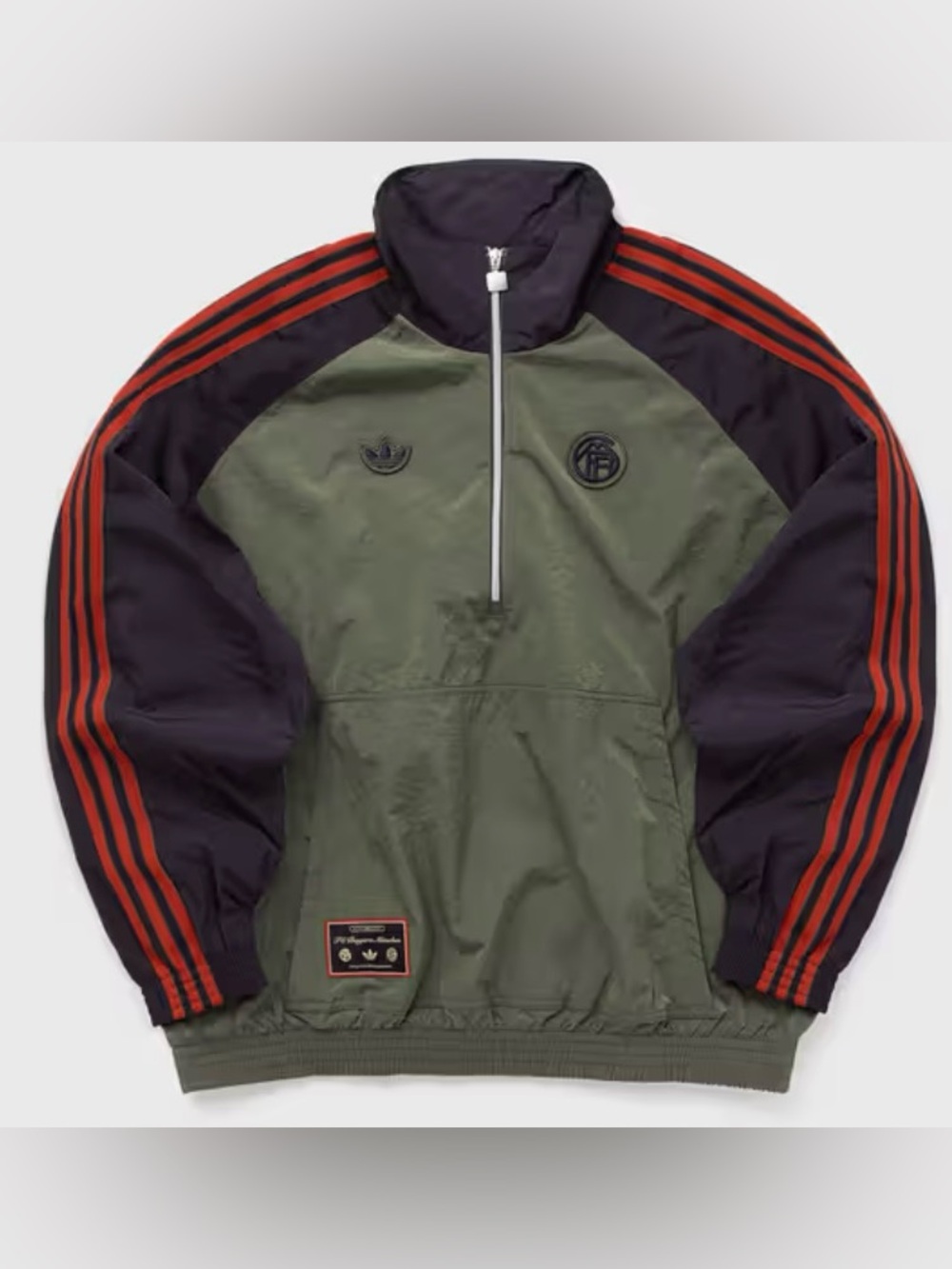 New Adidas FC Bayern Munich Terrace Icons Half-Zip Jacket Men’s Sz Large JN0112